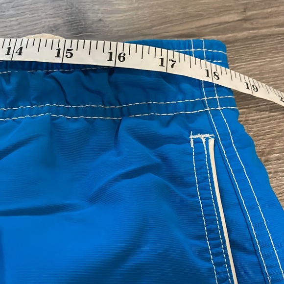 Bugatchi Uomo Vibrant Soft  Blue Swim Trunks - Picture 5 of 9